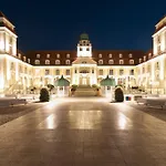 Nur 50 Meter Zum Strand: Tolles Apartment