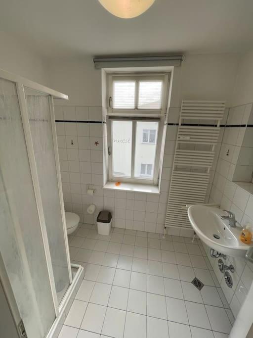 Nur 50 Meter Zum Strand: Tolles Apartment